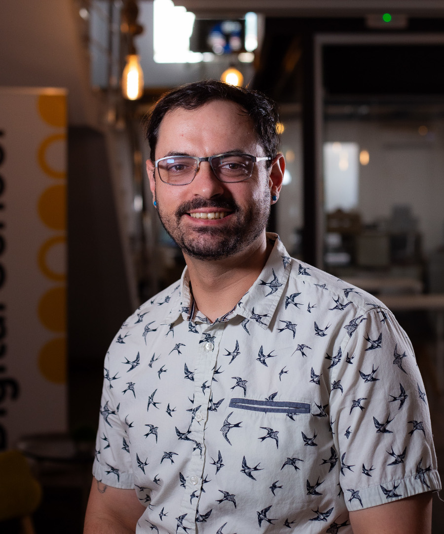 founder-image founder-image